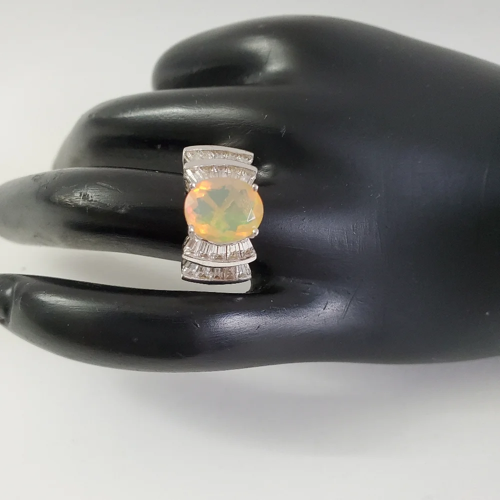 Watch Video / Rare Sterling Silver 925 Opal Ring